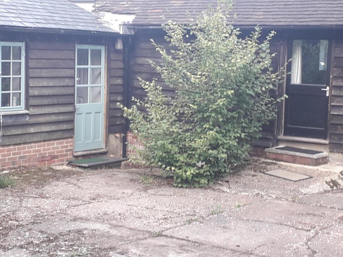 Moaps Farm B&B Support Small Business, Welcome, Check In From 5 Pm Danehill Luaran gambar